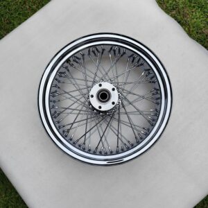 <span style="color: #ffffff;">Velg belakang jari jari 17x6 Harley fat boy custom ban 200</span>