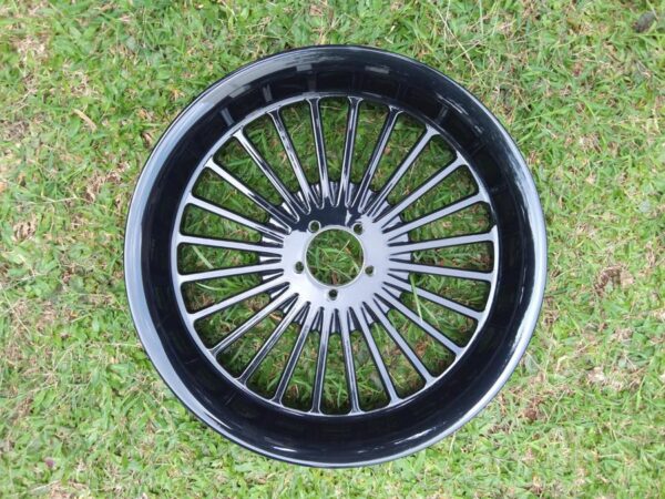 <span style="color: #ffffff;">Velg palang velg racing billet alloy 21 x 3.5 - 16 x 3.5 - 21 x 3.5 double</span>